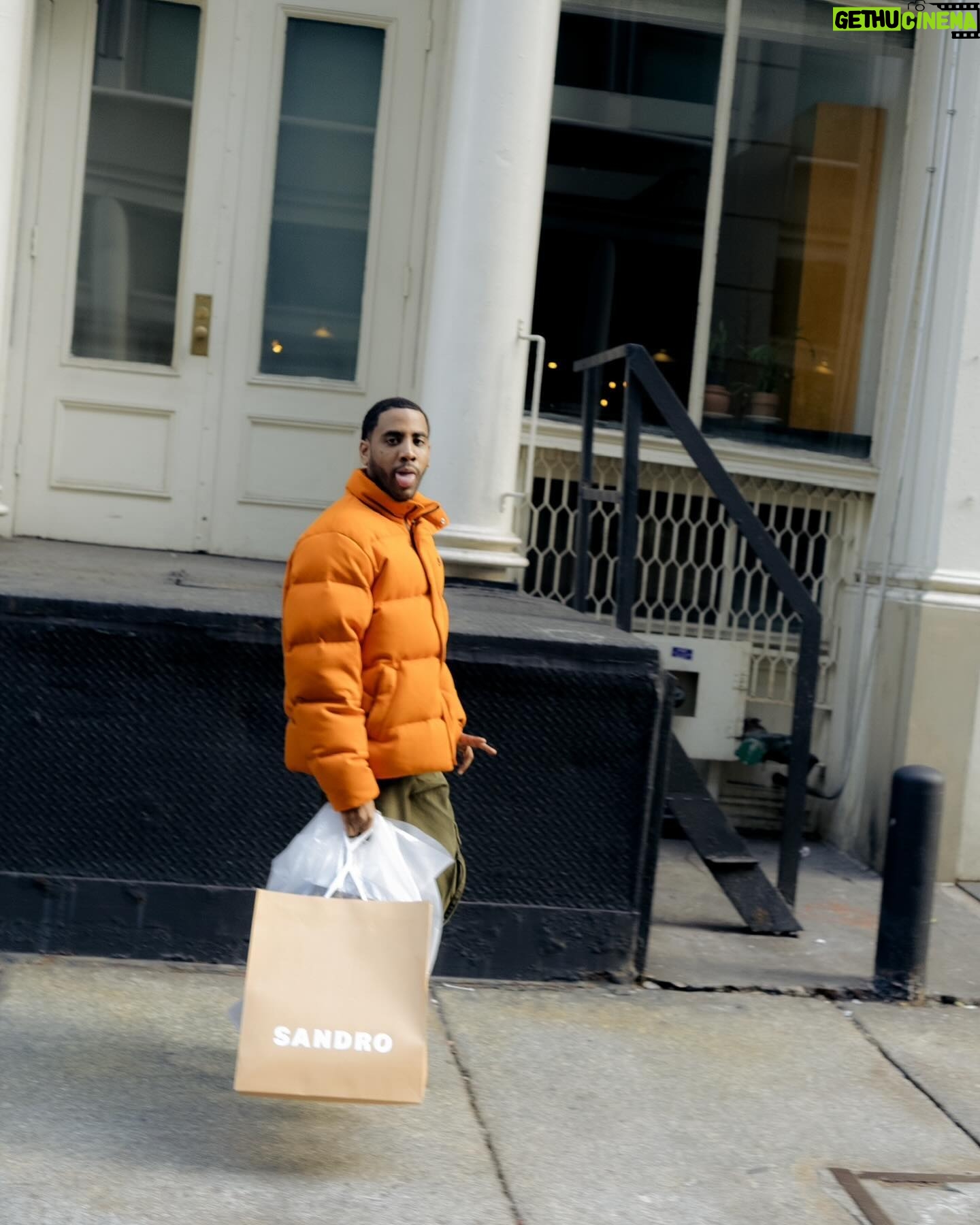 Jharrel Jerome - 25.9K Likes - I didn’t mean to say the wrong name baby, I’m not Steve Harvey
📸: @aim.os