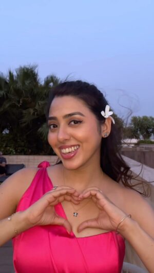 Jheel Mehta Instagram - #ContestAlert Comment below and tell us how will you style this butterfly pendant and #KhulKeKaroExpress your style 😍🦋 

2 winners will win a diamond a pendant worth ₹14,000! 

📜 How to Enter:

1. Follow @caratlane
2. Use #KhulKeKaroExpress and tag @caratlane with your answer below 👇🏼

Bonus: Tag 2 of your closest friends for extra chances to win! 🍰

Contest ends on 17th of May ✨

.
.
.
.
#KhulKeKaroExpress #GiftACaratLane #giveaway #giveawayindia #giveawaycontest #giveawayalert #giveawaytime #CaratLane #ad