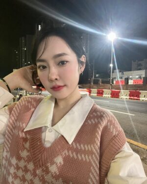 Ji Eun-seo Instagram - 오늘 오전부터 움직였더니 피곤🫠