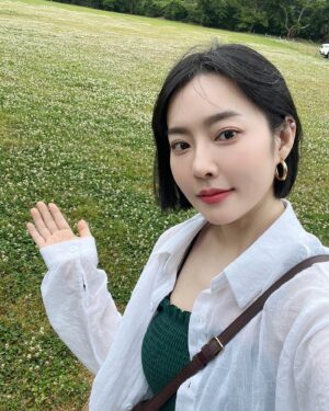Ji Eun-seo Instagram - 어서옵쇼