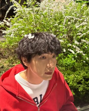 Ji Hyun-woo Instagram - 🌸🌼🌈