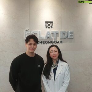 Ji Il-ju Instagram - #에끌라드 
소윤누나~ 개원을 축하드립니다~ㅎ
조만간 와인 들고 찾아뵐게요~^^ㅎ