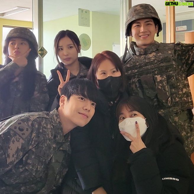 Ji Min-hyuk - 89.4K Likes - 이번엔 군복!🪖
#군복버전
#조영신
#방과후전쟁활동
#dutyafterschool
🔫🔫