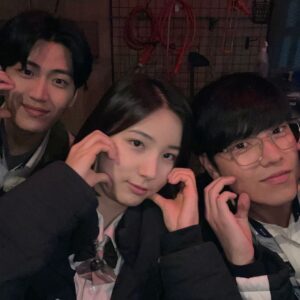 Ji Min-hyuk Instagram - 조영신입니다!!

#방과후전쟁활동
#교복버전
#조영신
#dutyafterschool 
🔫🔫