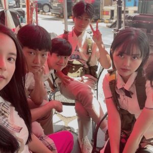 Ji Min-hyuk Instagram - 조영신입니다!!

#방과후전쟁활동
#교복버전
#조영신
#dutyafterschool 
🔫🔫