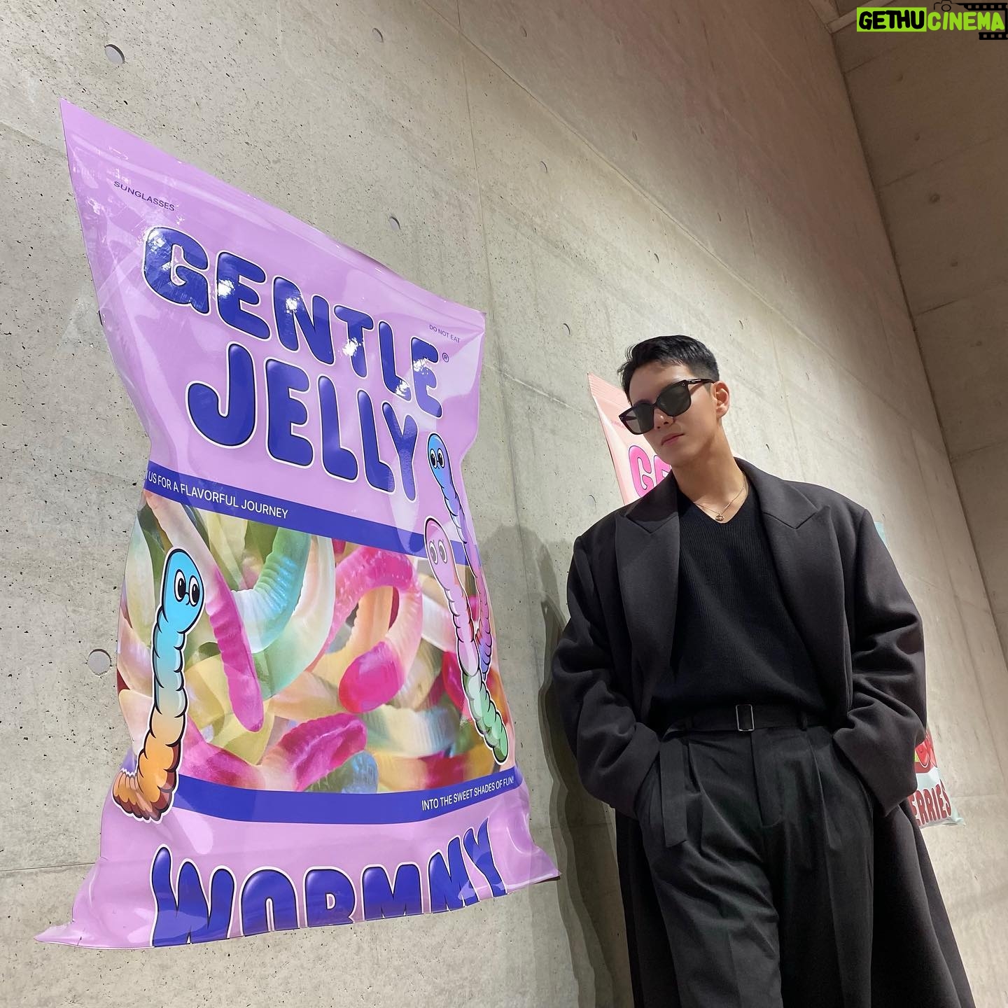Ji Min-hyuk - 36.3K Likes - #gentlemonster#popupstore
젠틀젤링🍬
@gentlemonster