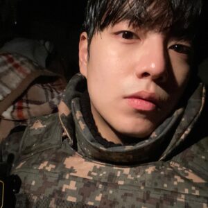 Ji Min-hyuk Instagram - 군복교복뒤죽박ㅈㅜㄱ
🪖📚🟣
아직 안본사람 2부 나오기전에 빨리 !
Part2 04.21 
Soon⭐️
#dutyafterschool 
#조영신