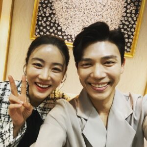 Ji Seung-hyun Instagram - Thank you and good bye!
Happy holidays!🙏

한 해 마무리 잘 하시고
새해엔 모두 좋은 일만 가득하시길 바랍니다!
감사합니다💕

#커튼콜#curtaincall