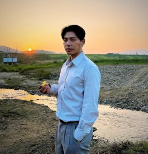 Ji Seung-hyun Instagram - 감사합니다!

Enjoy all the episodes of #최악의악 on #disneyplus

#theworstofevil