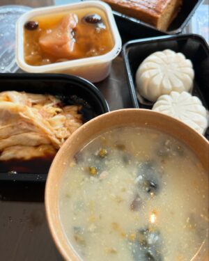 Jia Hui Siau Instagram - What’s there to eat in Shanghai other than小笼包XLB? 🤤 

Here’s a list of what I tried in Shanghai:

1/2) 大壶春 Dahuchun - It’s on the list of Michelin Bib Gourmand. We tried the pan-fried 生煎包 (10 buns of 3 assorted flavours). 皮有点厚, 底部香脆, 肉质很鲜甜！The fishball soup was only like S$2.20 (very small bowl), and tasted pretty good! 74 yuan for 10 buns & 3 small bowls of soup. 吃包很饱～Location is a bit out of the way though! 😋 8/10

3) 蟹小友 - I really like the 蟹黄拌饭！And the XLB was better than i thought! Pretty good n affordable! 8/10

4) RooDooDoo - Casual dining by Michelin-starred chef. Unfortunately the price is not that “casual”! It’s over $120 for the 3 of us. Some dishes such as the specialty salad n grilled salmon were tasty though. 7/10

Other than that, I ordered breakfast every day from美团Meituan app! Love the food choices!

5) 老上海软蛋饼 - the family said the food fragrance reminded them of McDonald’s 😛 Anyway, this is my fav breakfast! 蛋饼 双蛋 里脊肉 脆饼10/10

6) 炒方便面是招牌！邻上丰味 - it’s just fried instant mee but they loved it 🍜 

7) 九索肠粉皇.港式粥粉饭 - oooh the porridge was smooth n homely! 

8 佳家汤包 - I ate 6 招牌纯蟹粉 by myself; 好腻. The serving was huge 🦀 🐖 一份招牌纯蟹粉 is 6大粒, 一份鲜肉汤包 is 12粒. Pls don’t over-order!

#travel #china #shanghai #food #chinesefood #shanghaifood