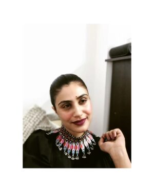 Jia Sharma Instagram - Yes,I am wow,because I am a reflection of my mother.........Mom
......................................................Mom
...............................................^^^^^^^^^
.....................................................WoW

#mothersday #mother #missyou #reflection #peace #happiness