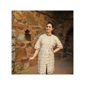 Jia Sharma Instagram - A little contour and happiness 
#happiness #peace #relax #myspace
