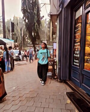 Jia Sharma Instagram - "Cartoon vibes all the way! 🎭"

#animation #cartoon #photooftheday #jiasharma #travelawesome #friends #vibes #weather #nostalgia