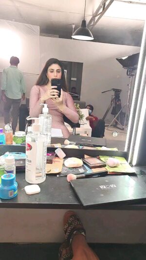 Jia Sharma Instagram - #hyderabad #shooting #telugucinema #telugumovie #southmovies #arjunreddy #jiasharma #videooftheday #ottplatform