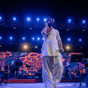 Jigar Saraiya Instagram - Jalso Bapu!!! Jalso. #sachinjigarlive 
Designed and styled by @soul.kari pictures by @karanghodapictures