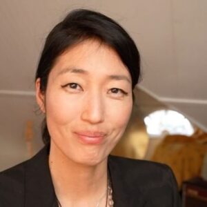 Jihae Instagram - Happy International Women’s Day! 
I gave a speech to a group of highly intelligent women of 2 secret global tech companies this time last year. Despite the countless challenges we face, one fact remains. When we come together to care for one another, anything is possible!  Full video on youtube.com/jihae ✌🏼♥️ 
.
.
.
 #internationalwomensday #jihae #speech #peace #love #power