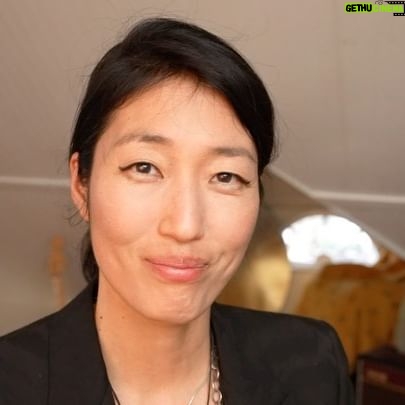 Jihae - 880 Likes - Happy International Women’s Day!
I gave a speech to a group of highly intelligent women of 2 secret global tech companies this time last year. Despite the countless challenges we face, one fact remains. When we come together to care for one another, anything is possible! Full video on youtube.com/jihae ✌🏼♥️
.
.
.
#internationalwomensday #jihae #speech #peace #love #power