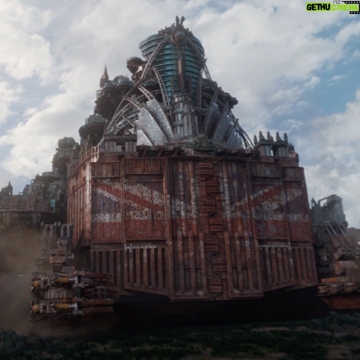 Jihae - 1K Likes - Mortal Engines was released 3 years ago today. The most incredible set experience with the most amazing people who’ve become my friends for life. ✨♥️
.
.
.
.
.
#mortalengines #peterjackson #franwalsh #jihae #herahilmar #annafang