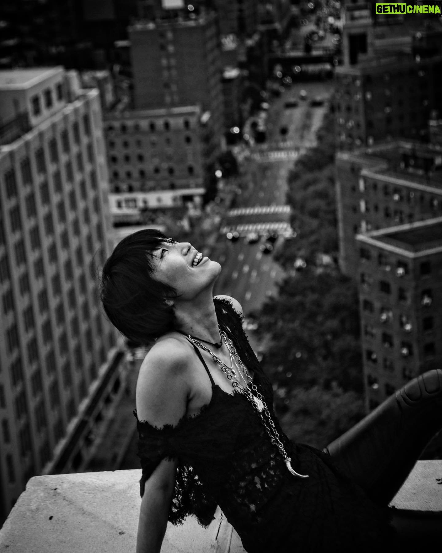 Jihae - 3 Likes - good to b back nyc!
Photo cred 😎 @ogata_photo
.
.
.
.
#jihae #nyc #blackandwhite #photo #ogata