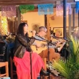 Jihae Instagram - We’re creatures of the wind ...
Thanks @petermoremusic @cumberlandgogo for the space to share soul to soul, heart 2♥️
Follow @jihaeofficial for more music & stories. ♥️
.
.
.
#jihae #live #ninasimone #davidbowie #wildisthewind #soul #heart