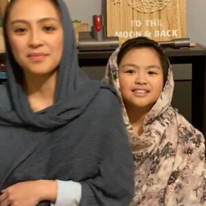 Jill Carissa Instagram - ❤️Selamat hari raya Idul Fitri❤️di hari yang fitri ini semoga kalian berbahagia meskipun keadaannya masi belum kembali seperti normal.. jangan lupa selalu bersyukur dan bahagia, mohon maaf lahir batin yaa 😊🙏🏻❤️#happyeidmubarak #mohonmaaflahorbatin #selamatidulfitri #bersyukur #diharikemenangan #Godblessyouall