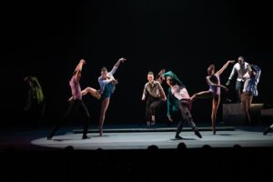 Jillian Meyers Instagram - Still riding on a high from the shows @nycitycenter ✨Thank you forever @tilerpeck for bringing us all together and @mashdeez for thinking of me to collaboratively squiggle along! 📷 : @cdugganphoto