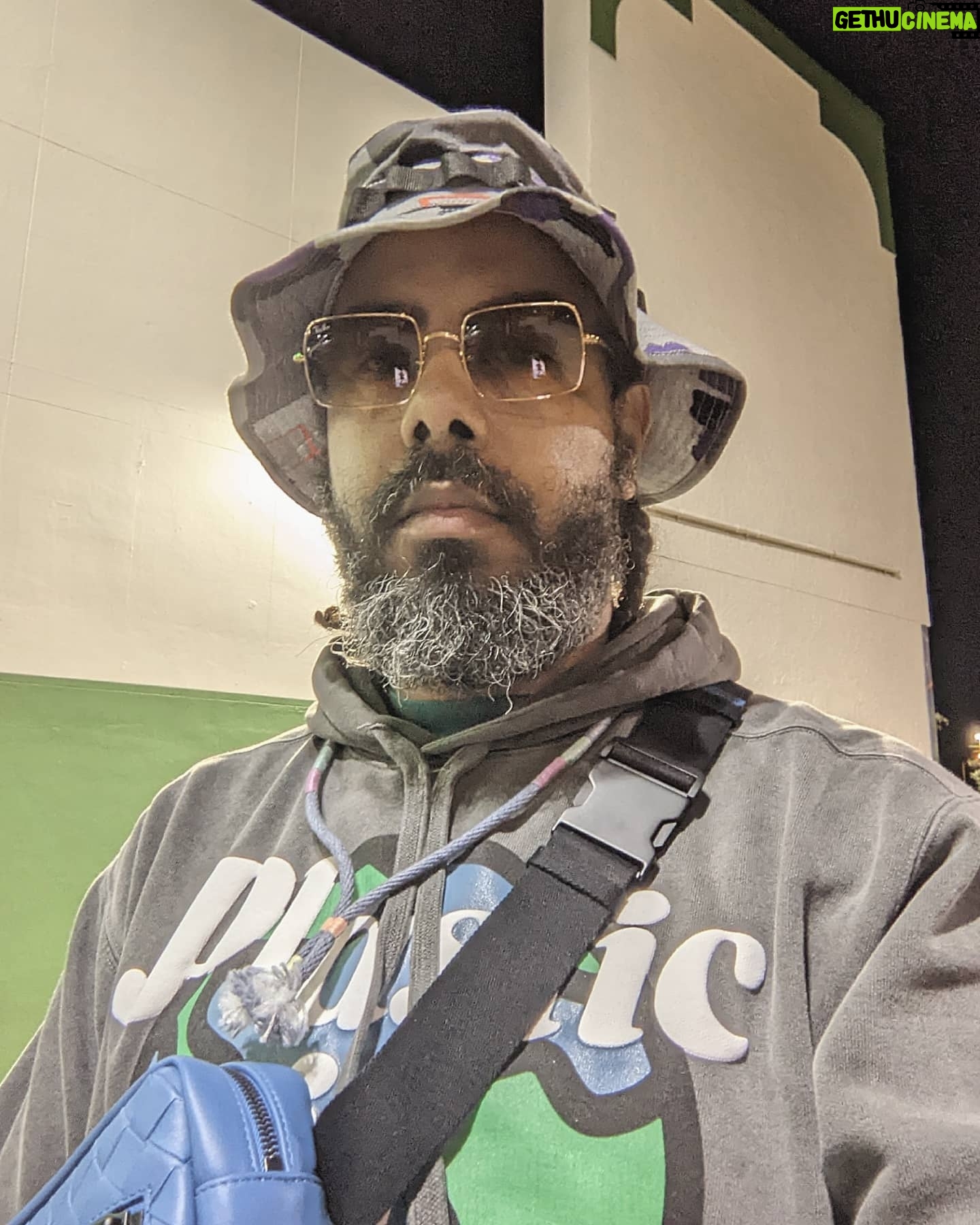 Jillionaire - 773 Likes - grocery shopping selfie to wrap up the weekend