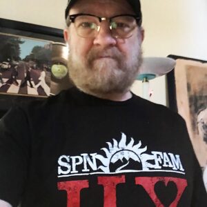 Jim Beaver Instagram - You all have been so important in our lives, and this shirt is our gift to you. 100% of profits are being donated to @_mealsonwheels and @feedingamerica in the #SPNFamILY's name to help people in need. Pre-order yours at @shopstands