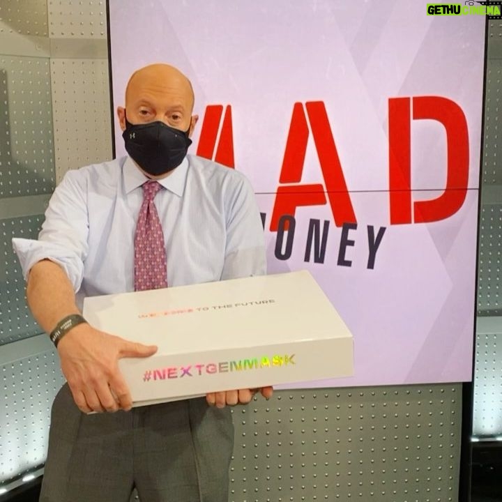 Jim Cramer - 2K Likes - We set out to build a better face mask. One more comfortable, breathable, that doesn’t fog your glasses and more. Young innovators from around the world answered the call to change the face of masks! We now have our Top 10 teams and we need YOUR help to narrow it down to 5. Go to the link in my bio to see the top teams and vote for your favorite! 😷 @xprize #nextgenmask