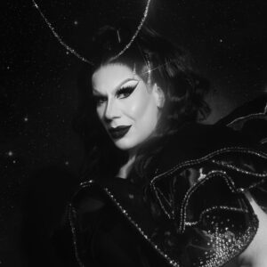 Jimbo Instagram - I won a #queerty for Drag Royalty last night at the @queerty Awards!  So grateful for this award!  Thank you to everyone who voted!!

Love this photoshoot by @thedragseries ! 
Look @artdefashion 
Hair @wigmayson