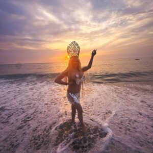 Jimbo Instagram - Just traded my voice for these legs with a Sea Witch in PV

Just Emerging from the ocean With my Crown after searching for Pearl Necklaces…Welcome to the stage Sandy Cracks

So much fun in the sun with @mrbradytaylor, thanks for all these pics my love.

#queen #beach #sunset #funset #vacay #crowning #beachy #waves #drag #beachbitch #sandycracks