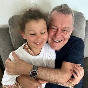 Jimmy Barnes Instagram - We’ve gathered to celebrate the July babies. There’s a few of them here! They’re an awesome bunch. Happy birthday to you all.