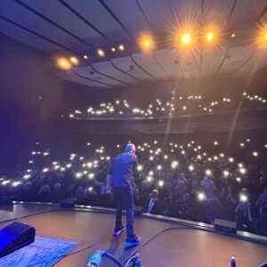 Jimmy Barnes Instagram - Frankston was going off last night. It was great having @rosswilsonofficial jump up for a couple of songs. This is my friend’s Uncle Jack. He is 95 years old and had more energy than me. Oldest punter at my one of my gigs ever, what a guy! Ready for Warragul tonight.