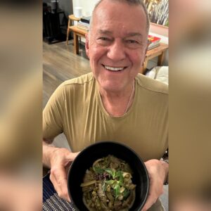 Jimmy Barnes Instagram - Some nights we just feel like different dinners. I felt like Thai green beef curry and @jane13barnes is having bangers and mash. One thing we both agree on is apple custard cake for dessert. Nothing like being spoilt with home comfort cooking.