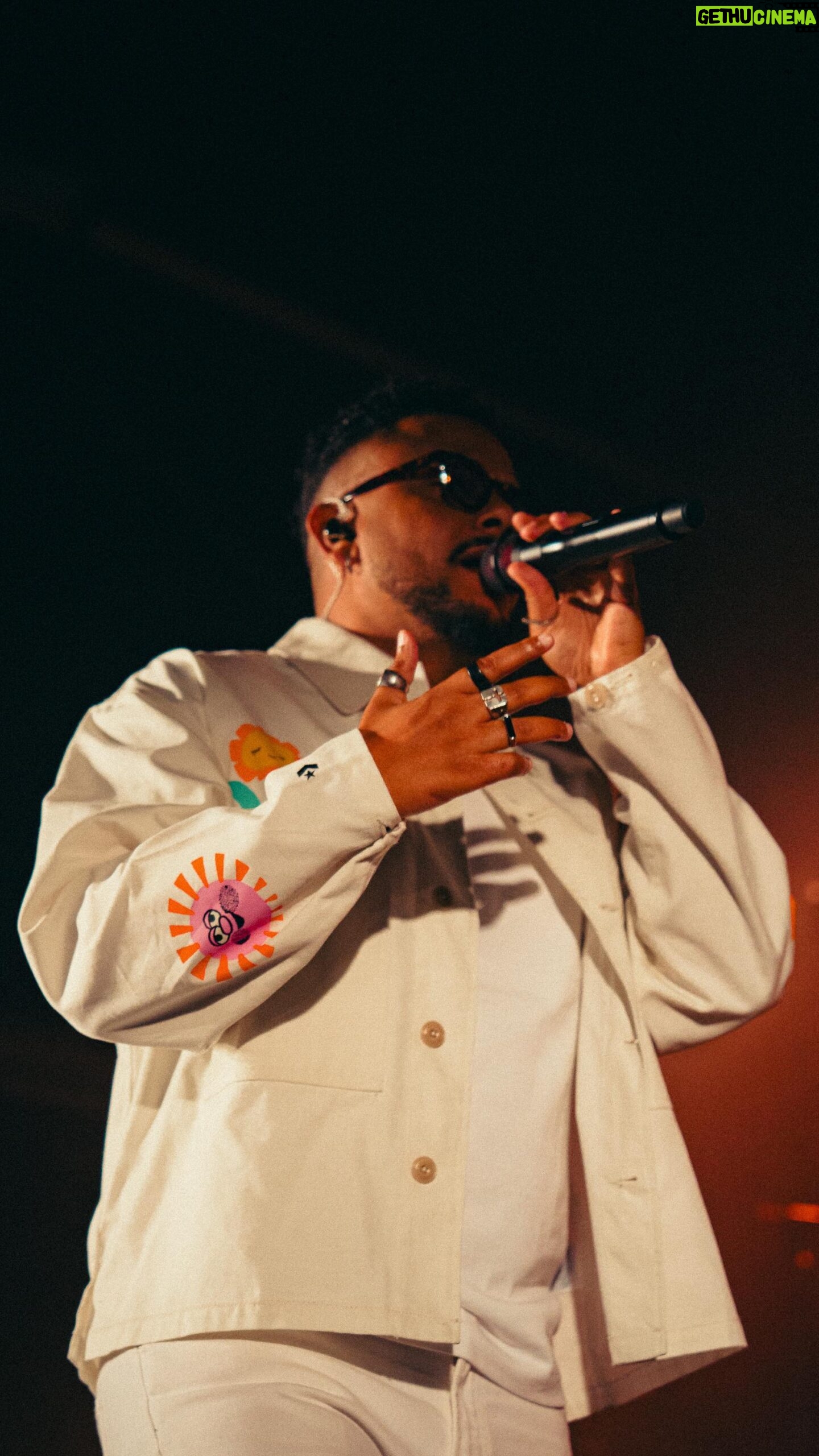 Jimmy P - 3 Likes - Para todos os que tĆŖm anjos entre as estrelas, a minha forƧa š¤ Ontem celebramos em concerto a vida e o legado do jovem GonƧalo, e forƧa inesgotĆ”vel da sua mĆ£e Cristina.
A todos da @prometoviver.pt , deixo a minha gratidĆ£o por poder fazer parte deste momento šš½ Seguimos juntos