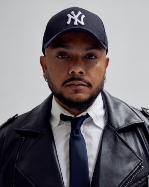 Jimmy P Instagram - Estamos quase a fechar ano e não podia deixar de agradecer a todos aqueles que estiveram comigo ao longo deste 2023. Bora fechar este ano em grande 🙅🏾‍♂️

Próximas datas:

29 Dezembro
📍Entroncamento
🕺Bilheteira no link na bio
⚡️Última data de Natal Urbano

31 Dezembro 
📍 Porto
📍 Jardins do Palácio de Cristal
🕺 Entrada livre 00:00
⚡️ Concerto de Passagem de Ano 2023/2024

📸 @pedrosacadura 
🎨 @lafayette____________________ 
📇 @contosdapraca