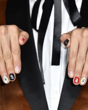 Jimmy Wong Instagram - Mulan World Premiere

Stylist: @apuje
Groomer: @jenichua 
Nails: @danningnails