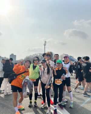 Jin Sun-kyu Instagram - 이 축제에 함께할수있어서 참 행복했습니다~~!!!

훈련의성과를 멋지게보여주신 쥬디스여러분들 너무 축하해요~~!!^^주로에서 너무 멋졌습니다~!!^^

나의 처제와 조카 구슬이 은후~~!!!너무너무 대견스럽고 
자랑스러웠어~~!!^^

한민이 그리고 나경이 그리고 RMM&RMW 멋진 쥬디스!!
10k, full코스 참여하신 모든 러너분들 같이여서 참 좋았습니다~~!!^^

훈련을 열심히해서 담번엔 풀코스 도전!!!!!

재밌었던 동아마라톤🏃🏻🏃🏻🏃🏻🏃🏻🏃🏻🏃🏻🏃🏻

달리면서 드린 나의예배~!!
오늘도 참 감사했습니다~!!!🙏🏃🏻🙏

#동아마라톤2024#쥬디스#마피아#마라닉tv#마라닉액터스#사랑💝합니다#감사합니다💝주님💝