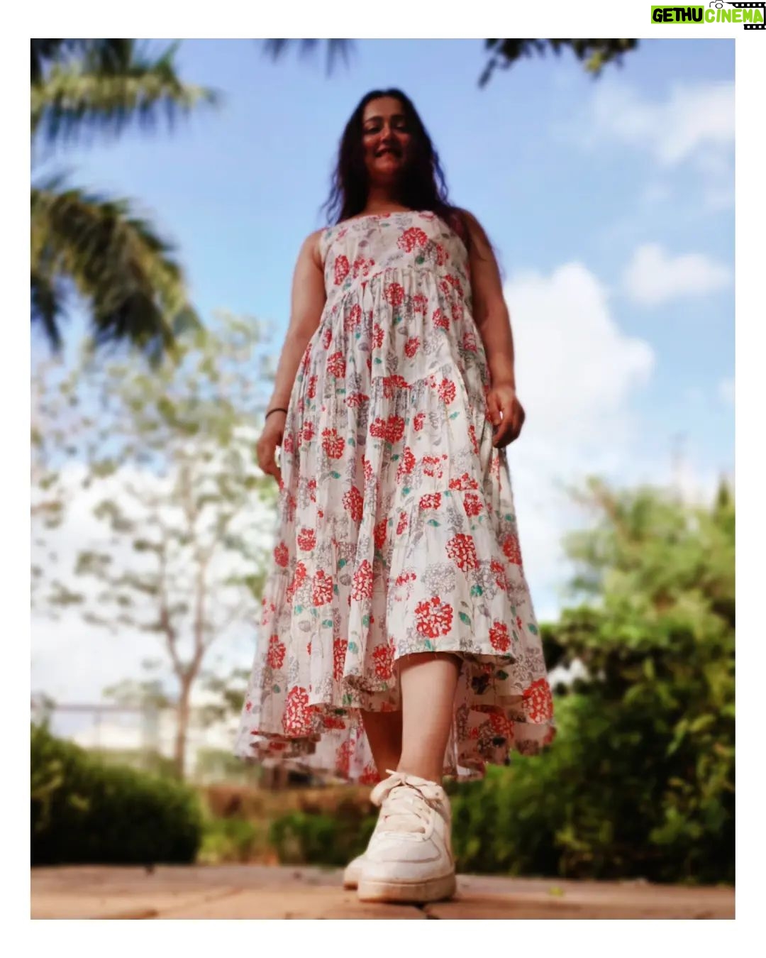 Jinal Belani - 10.2K Likes - So this dress was gifted by this sweet girl named Sonal long back. She wanted to promote her clothing brand @swingalofficial.
I kept on delaying. (People who know me know it's never intentional 🤐. Main derr nahi karta derr ho jati hai, was written for me, I feel. )
Anyways, finally I have clicked the pictures. 😅
My best wishes to her for the startup.
Check out their page. @swingalofficial