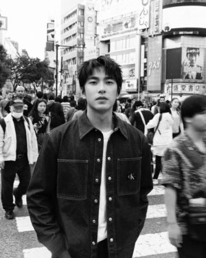 Jing-Hua Tseng Instagram - 東京的風和日麗，邂逅所有平凡的事🚶🏻
📷 @quencyyenphoto 
@calvinklein #mycalvins