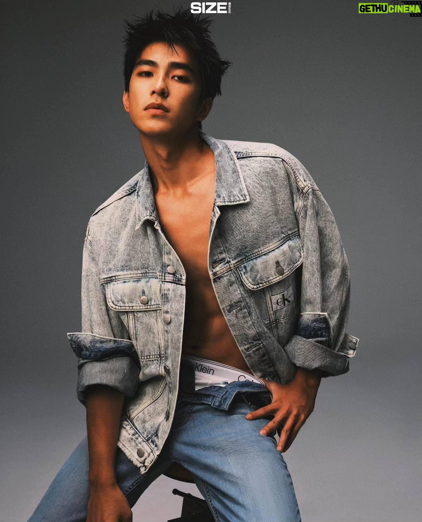 Jing-Hua Tseng - 39.5K Likes - 👽👽‼️
Producer @shawn_chang_ @sarah65060
Photographer @alien__w
Stylist @andyz1210
Make-Up Artist @giwewe
Hair Stylsit @isiahzin
Words @adec12