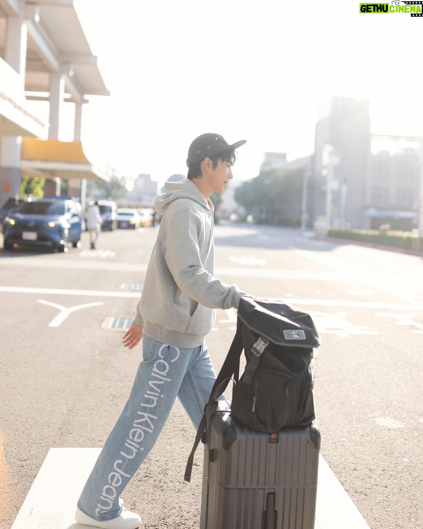 Jing-Hua Tseng - 48.1K Likes - 現在總覺得出國是一件很幸福的事,東京我來了🗼
@calvinklein #mycalvins