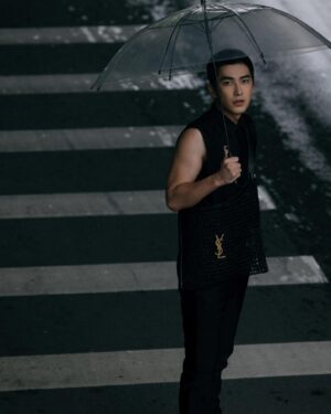 Jing-Hua Tseng Instagram - 一趟新的旅程
一個新的開始
🌌🌃🌠
@ysl