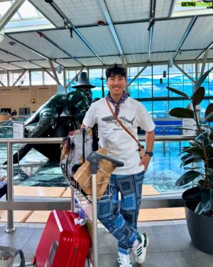 Jiravich Pongpaijit Instagram - กลับแล้ว ถึงไทยแล้วคร้าบ❤️🤍💙💙🤍❤️ ☺️
