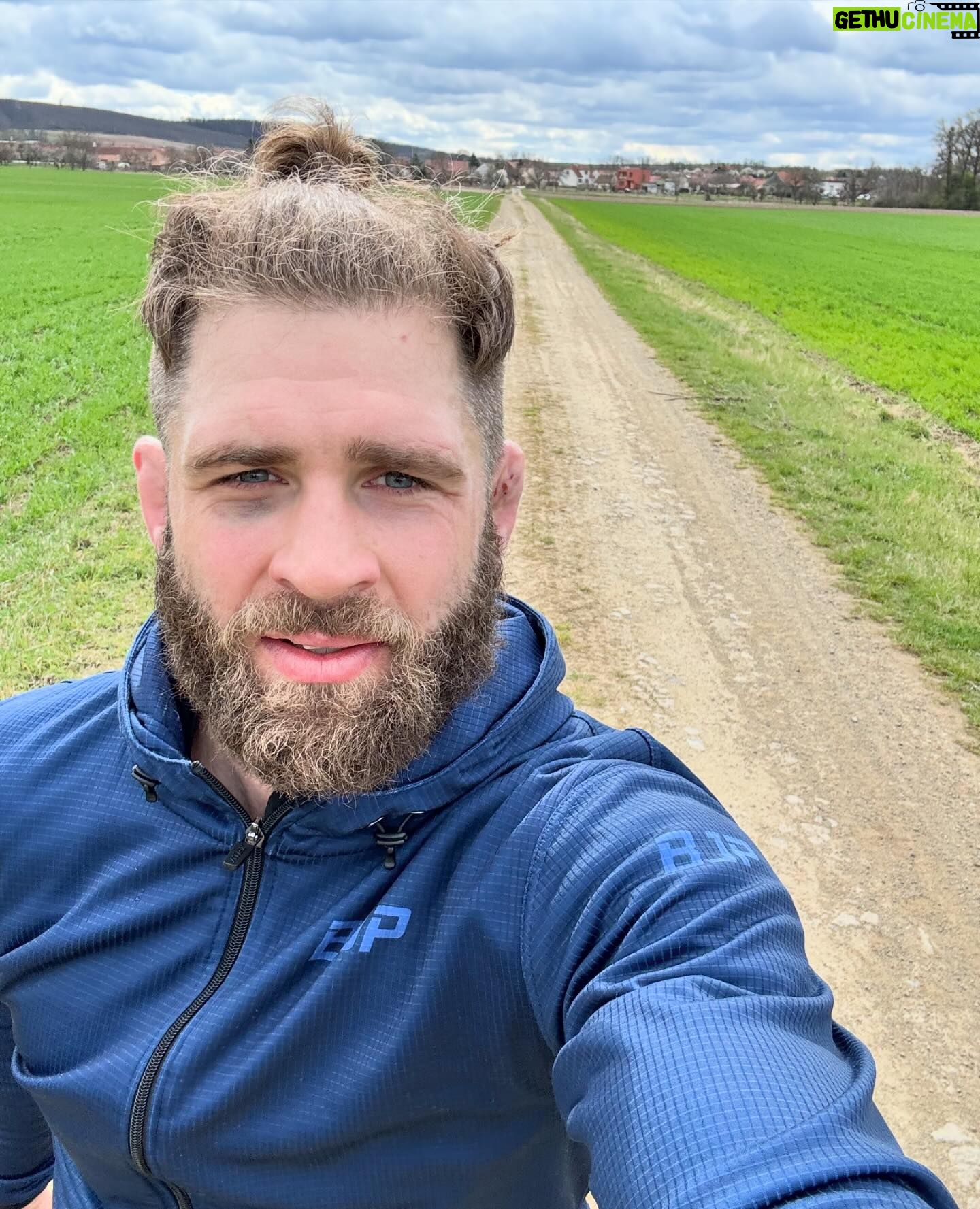 Jiří Procházka - 39.9K Likes - Pure Love to the MIXED MARTIAL ARTS ⚡️🙏⚡️
Last week of preparation is here
//\\
#BACKTOTHEROOTS
#Simplicity #MASTERY #BREATH #Calm #PresentMoment #LIGHT #LIGHTNING #ENERGY #BOOSTING #FOCUS #Hunting #Joy #HAPPINESS
#FULLPOWER
#PerfectStorm 🌪️⚡️🌪️