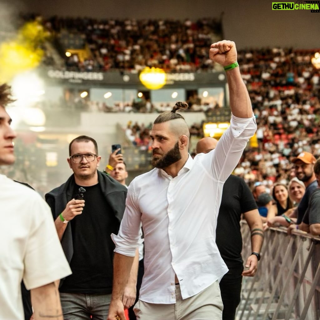 Jiří Procházka - 43.1K Likes - Amazing weekend. //\\
enjoy life, grow everyday, work hard, be grateful. live your purpose. 🙏
News about the Fight is coming
#Theperfectstorm 🌪️⚡️🌪️