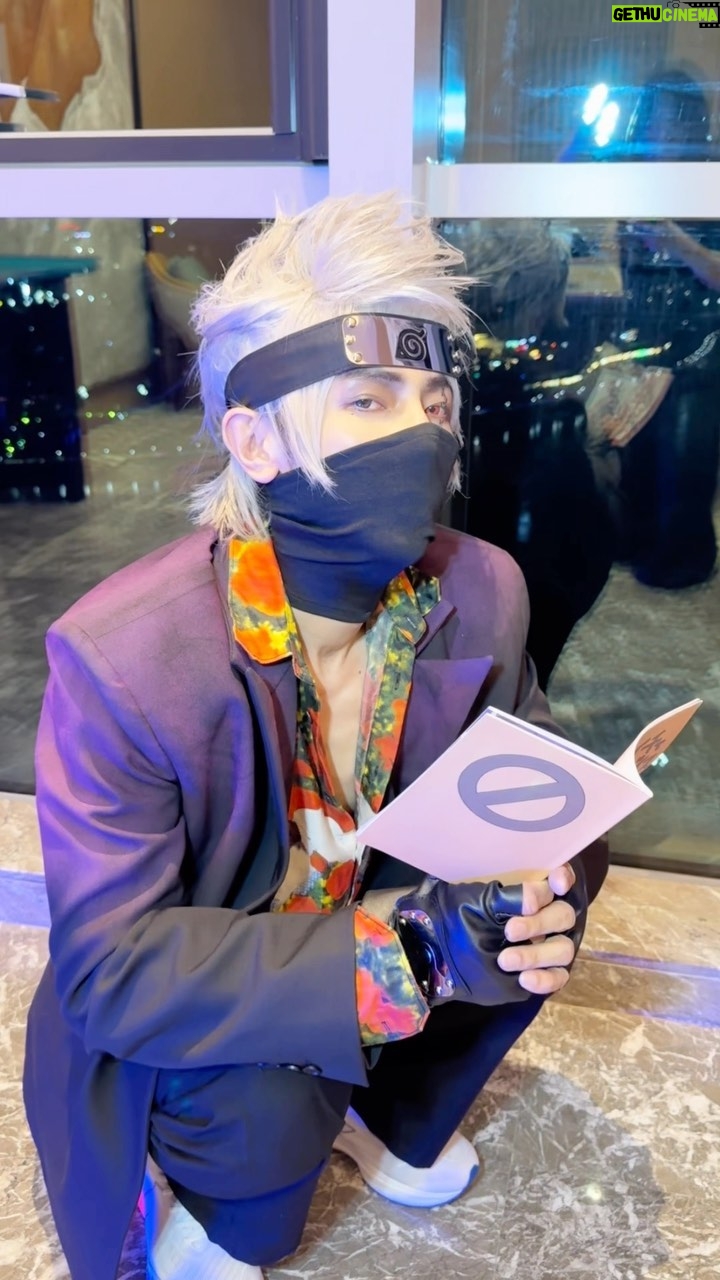 Jiro Wang - 7.2K Likes - #晚安大小姐 #잘자요아가씨 #呀咧呀咧 #cosplay #卡卡西 #kakashi #はたけカカシ
#naruto