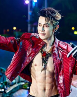 Jiro Wang Instagram - 風裡雨裡謝謝有你！🙏感恩大家風雨同行！真的開心能夠同聚同樂！謝謝你們的熱情❤️‍🔥支持！真的很神奇！連下幾天的豪雨彩排及出場前一刻都還是傾盆大雨！既然聽到你們的大喊！汪！東！城！的瞬間！立馬雨過天晴！太！神！奇！啦！感恩🙏感恩🙏讓我們有哪麼ㄧ個辣麼愉快的夜晚！尊嘟太讚👍啦！