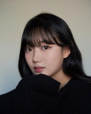 Jo Ah-young Instagram - @sihogonsa 작가님이랑🔥