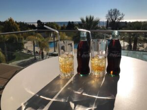 Jo Cooke Instagram - Cheeky lunchtime drinks on the terrace - don’t mind if I do !
#wintersun #birthday #hubby #family #partytime #lovinglife